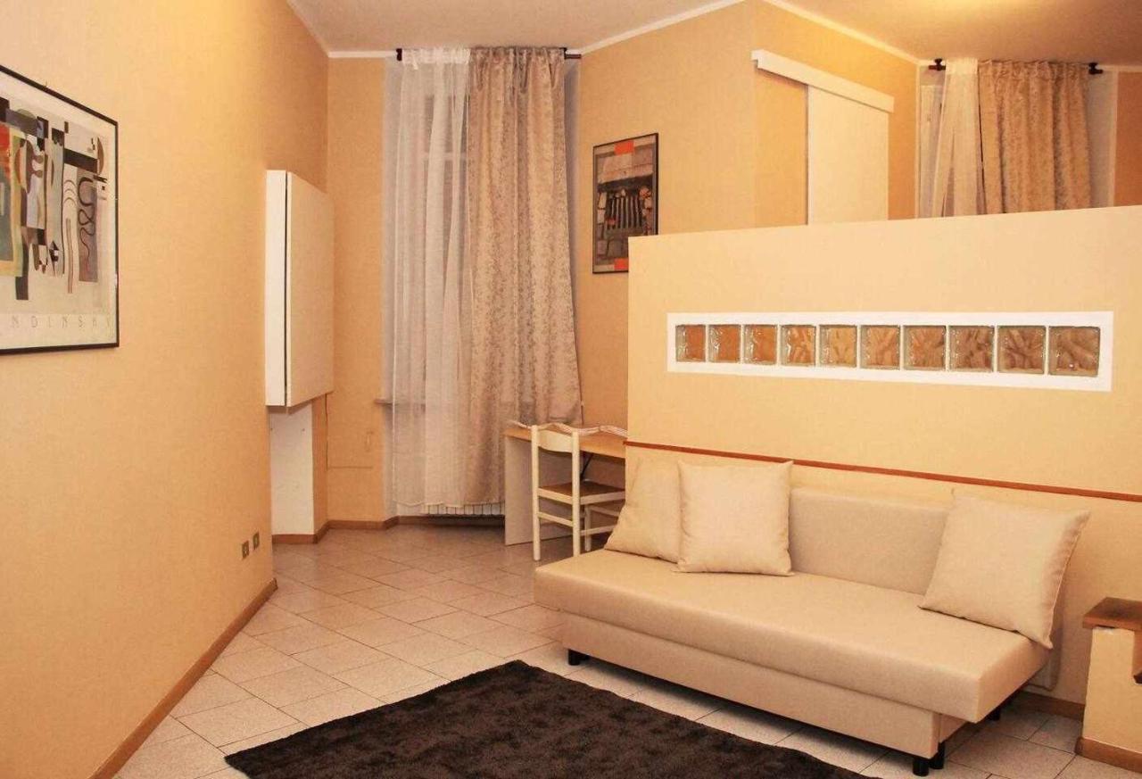 Antica Casa Oddone Appartement Asti Buitenkant foto