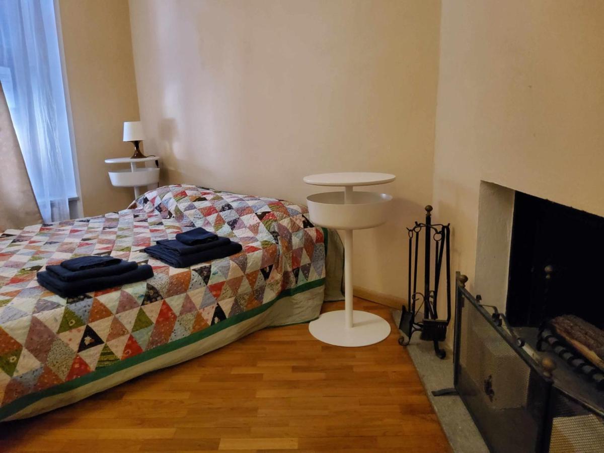 Antica Casa Oddone Appartement Asti Buitenkant foto