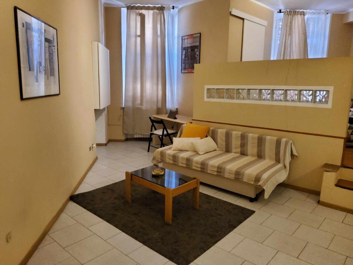 Antica Casa Oddone Appartement Asti Buitenkant foto